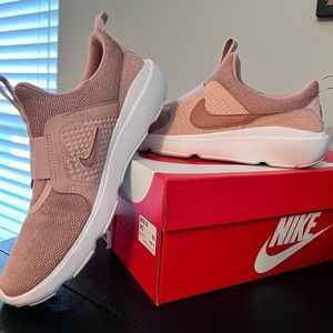 Nike AD comfort Women’s Shoes